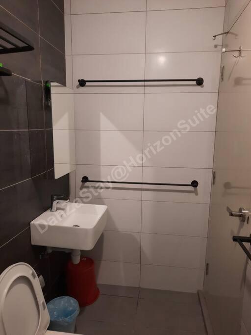 Danzastay1@Horizonsuite - Nearby Klia Сепанг Екстериор снимка